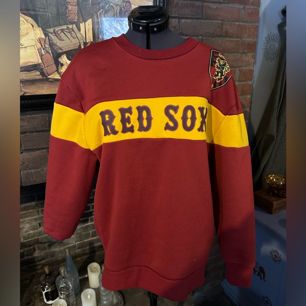 Harry Potter Gryffindor Red Sox adult M warm fleece sweatshirt
